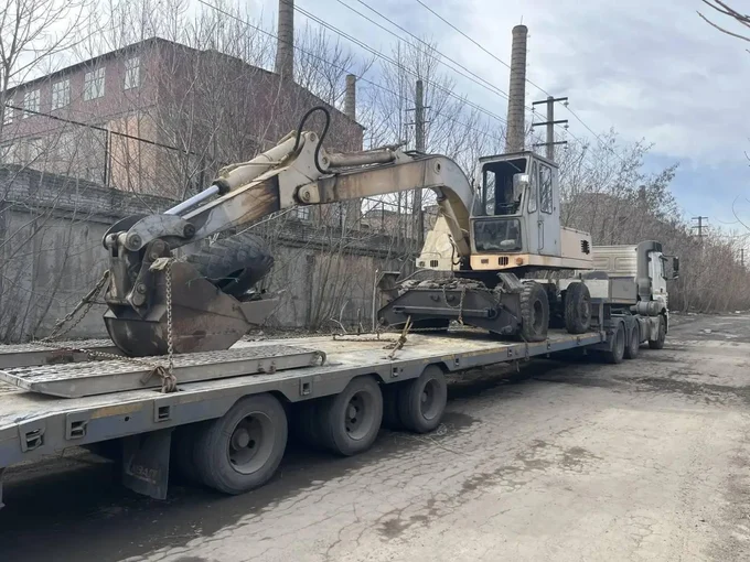 Перевозка негабаритного экскаватора TWEX-12